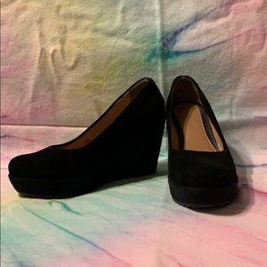 Andrea Wedges All Black